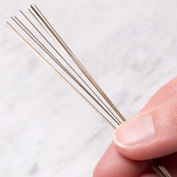 saw frame for detailed jewelry cutting