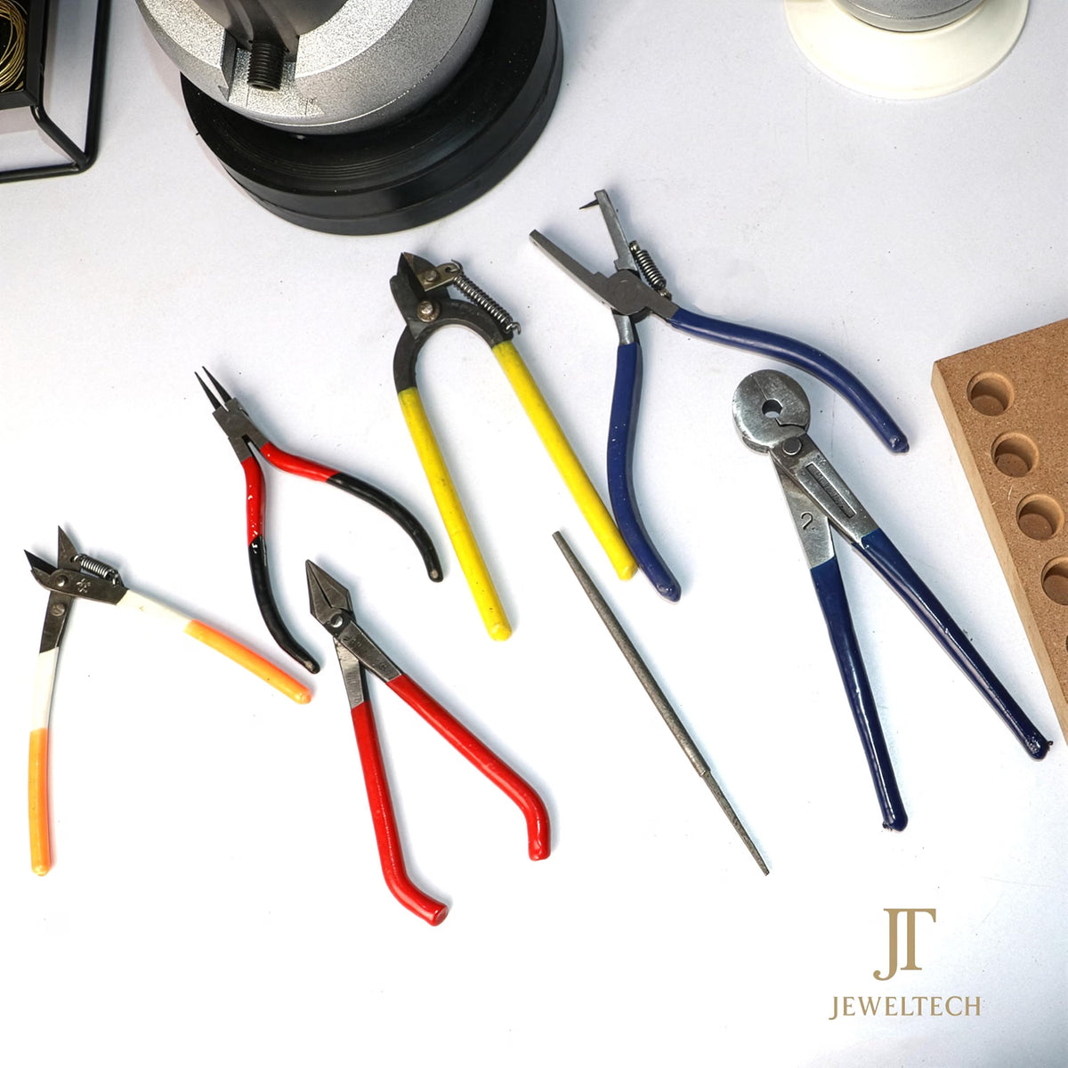 Jewellery making tool kit for wire work beading craft and DIY