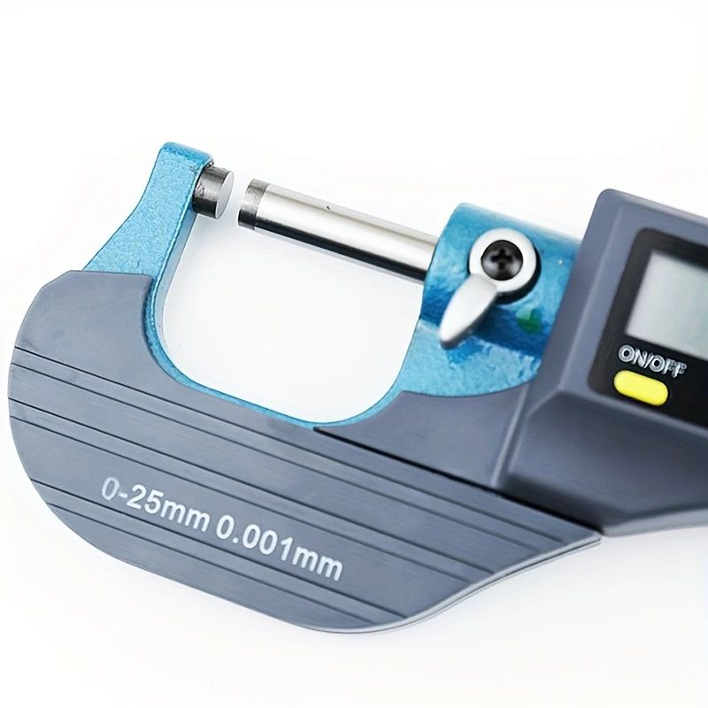 Digital micrometer with 0–25mm range and LCD screen for precise jewelry measurement