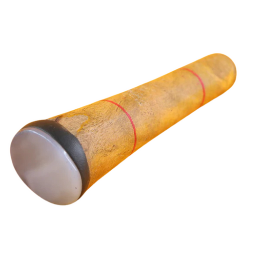 Oval-shaped Hakik burnishing tool for scratch-free polishing of gold foil and Polki stones